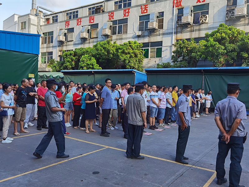 鼎點(diǎn)娛樂注塑模具廠消防演習(xí) 鼎點(diǎn)娛樂注塑模具廠消防演習(xí)