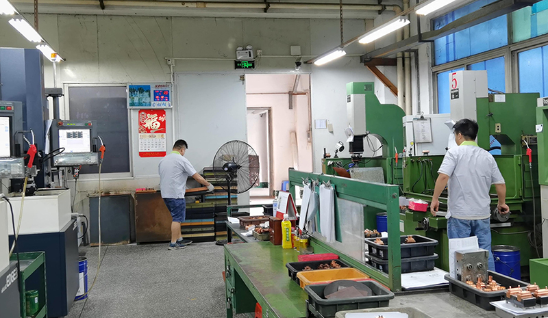 鼎點(diǎn)娛樂注塑模具加工1-xiao 鼎點(diǎn)娛樂注塑模具加工1-xiao